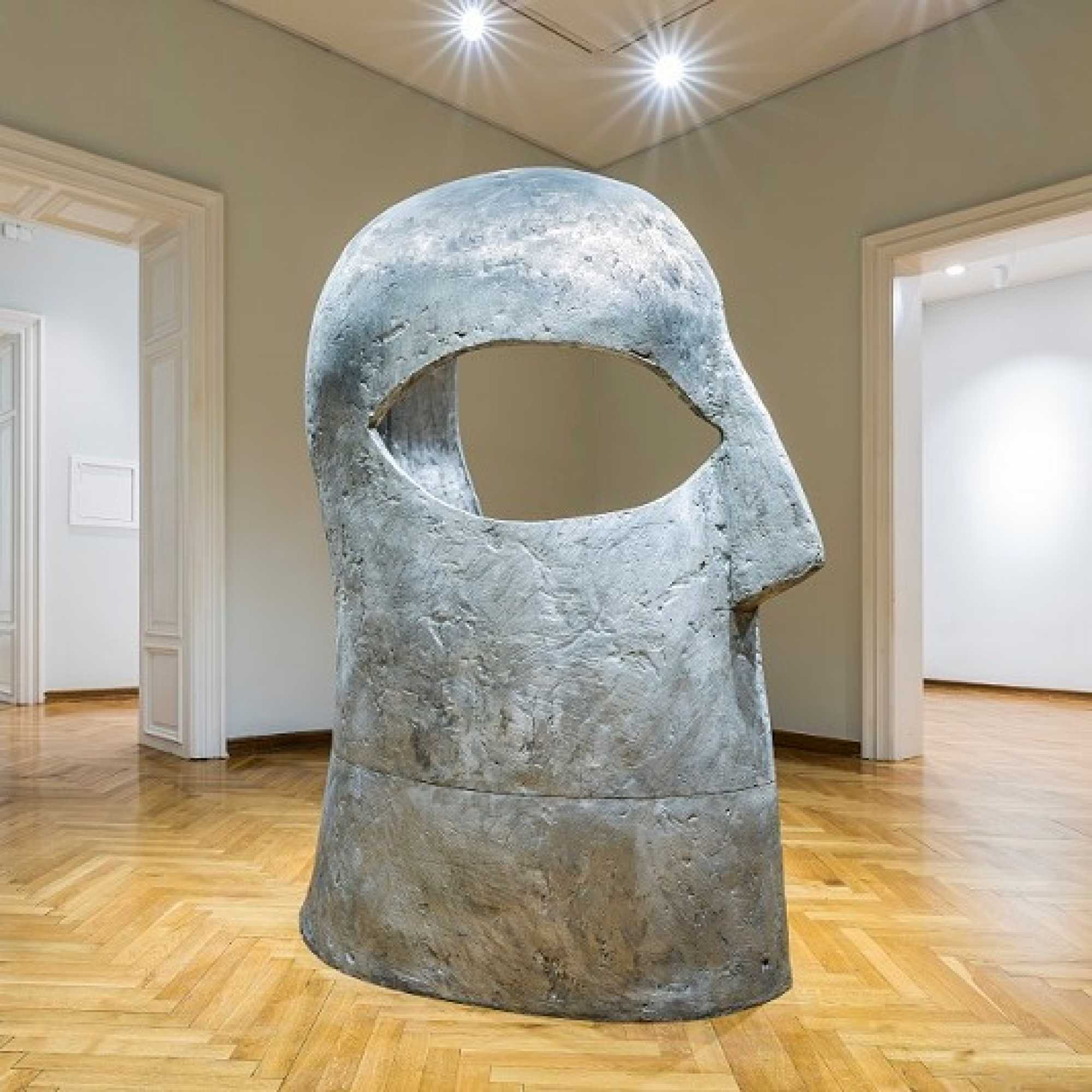 Skulptura Sećanje, umetnik Zoran Kuzmanović